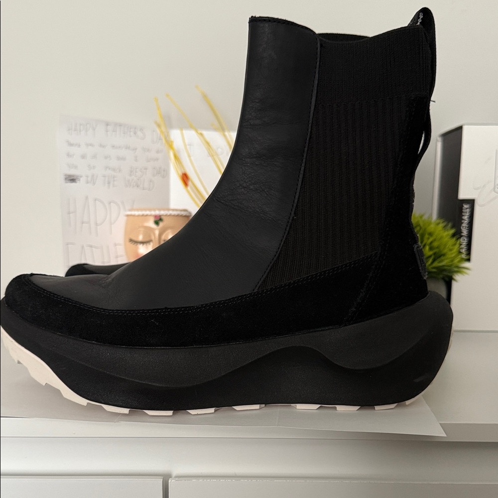 Black Women's Boots The North Face size 10